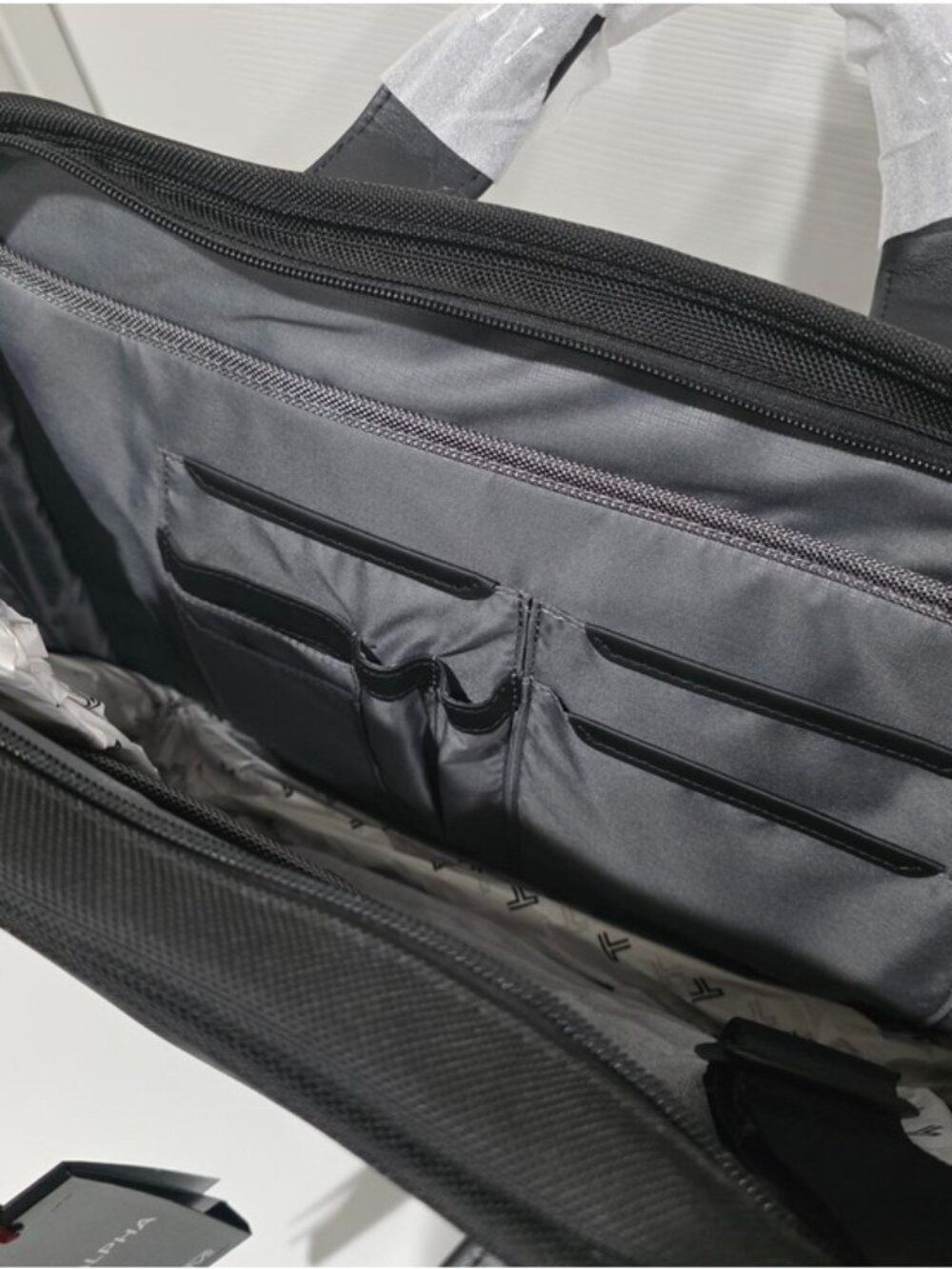 Tumi Alpha Compact Laptop Briefcase - Picture 6 of 10